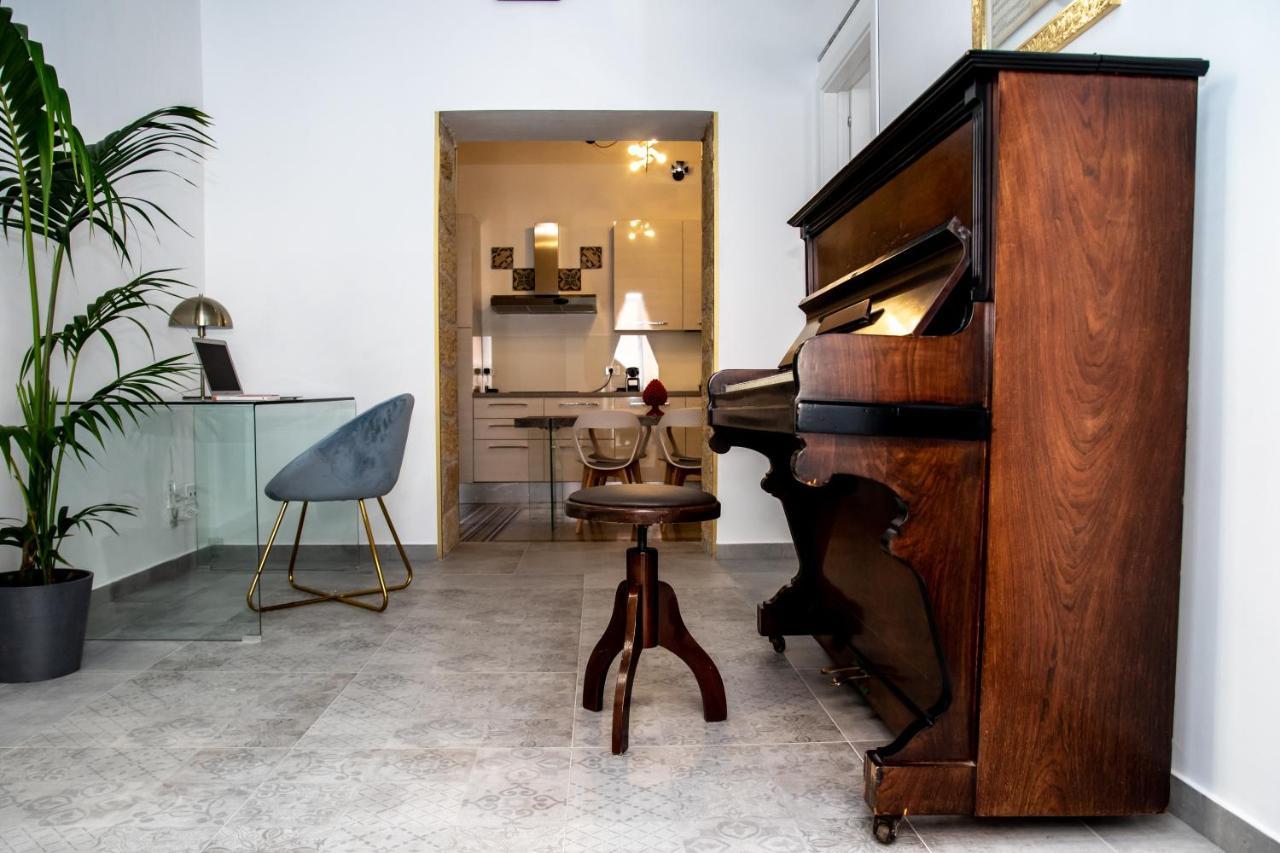 Casta Diva Luxury Apartments Palermo Luaran gambar