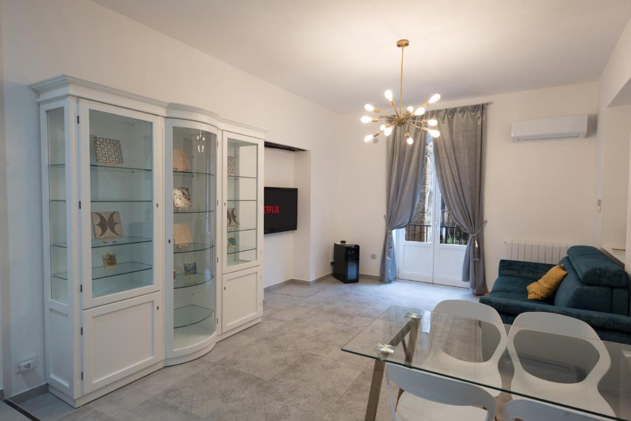 Casta Diva Luxury Apartments Palermo Luaran gambar